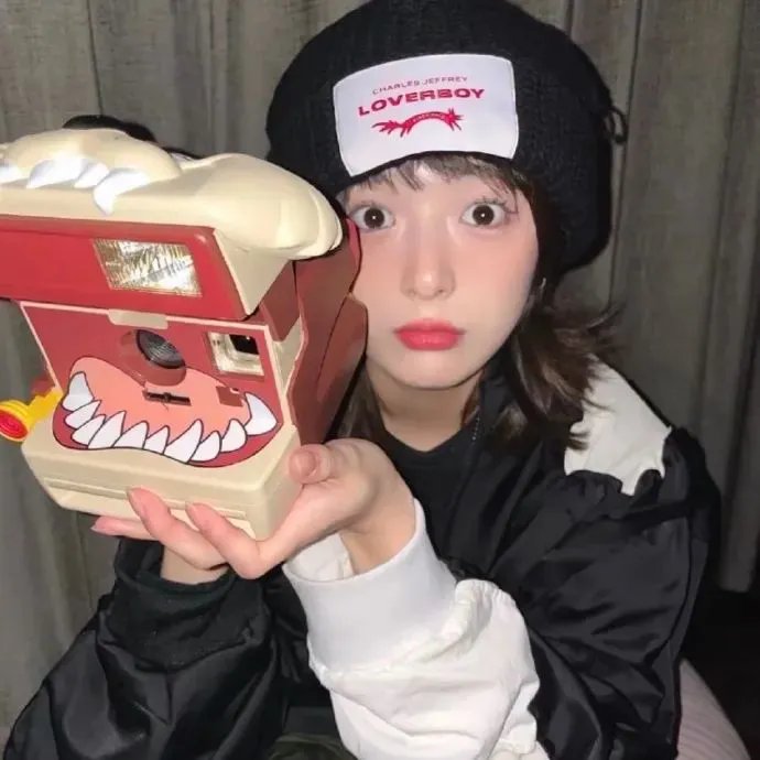 危险男女海报